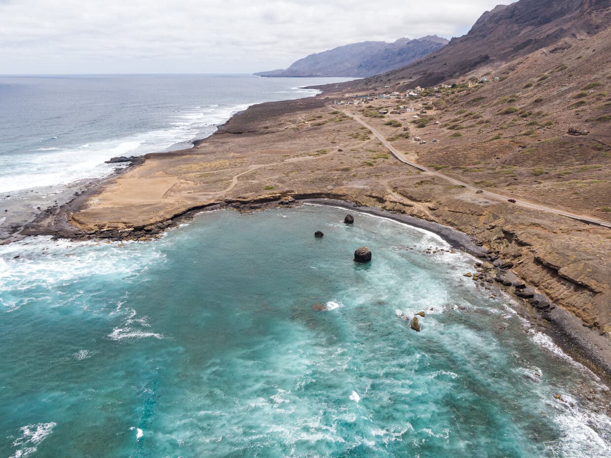 Ponta do Cachorro Beach